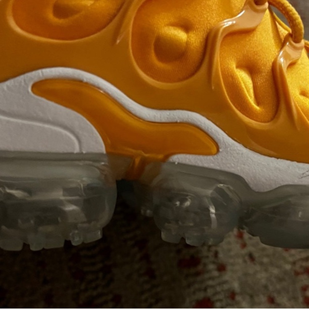 Vapormax plus - Picture 3 of 4